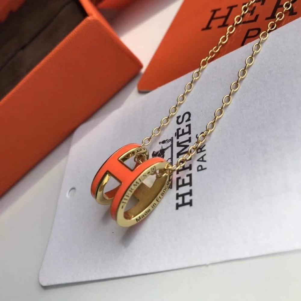 Pop H pendant